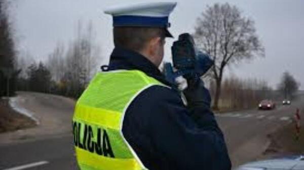 Rekordowe kary w 2025 roku: Mandaty za prędkość i brak OC