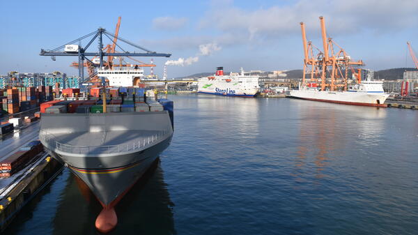 Rosyjska jednostka opuści port w Gdyni