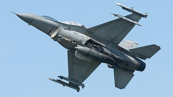 f-16