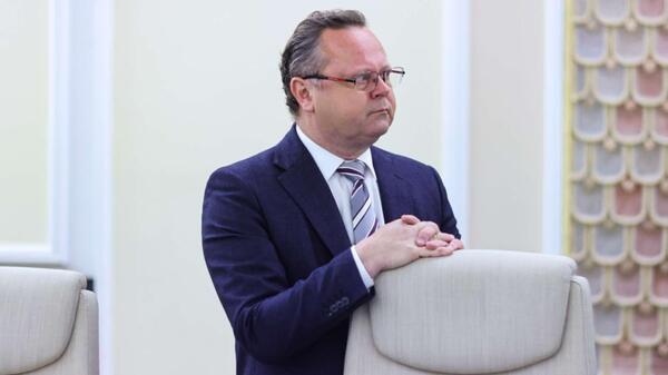 Andrzej Szejna jest obecnie na urlopie. Mamy nadzieję, że wszystkie kwestie związane z panem ministrem zostaną wyjaśnione, przekazał dziś rzecznik MSZ Paweł Wroński
