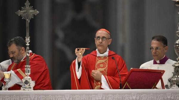 Hierarcha zaznaczył, że Papież Franciszek był tym, który nie ustawał w przypominaniu o godności pracy