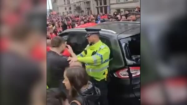 Liverpool potrącenie kibiców