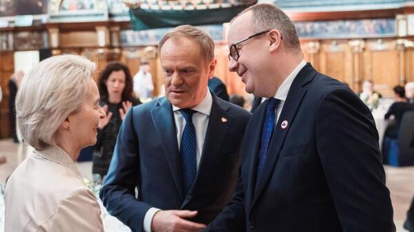Niemka von der Leyen ma powody do zadowolenia z działań nie tylko Donalda Tuska, ale i Adama Bodara