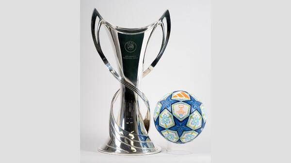 UEFA liga mistrzyń trofeum