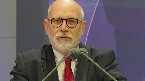 Maciej Świrski jest od wielu miesięcy obiektem nieustannego ataku koalicji 13 grudnia