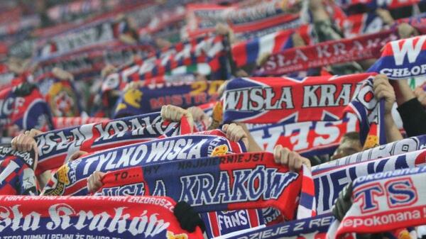 wisła kraków kibice szaliki