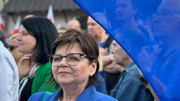 Izabela Leszczyna