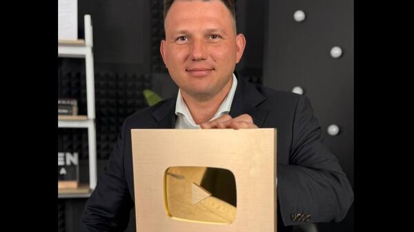 Mentzen otrzymał złoty przycisk