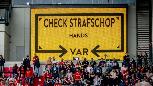 VAR liga holenderska