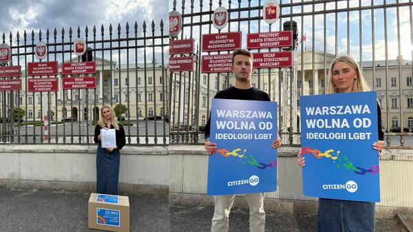 Do prezydenta Rafała Trzaskowskiego trafiło ponad 22 tys. podpisów złożonych przez mieszkańców Warszawy sprzeciwiających się montażowi tęczowej instalacji na Placu Zbawiciela