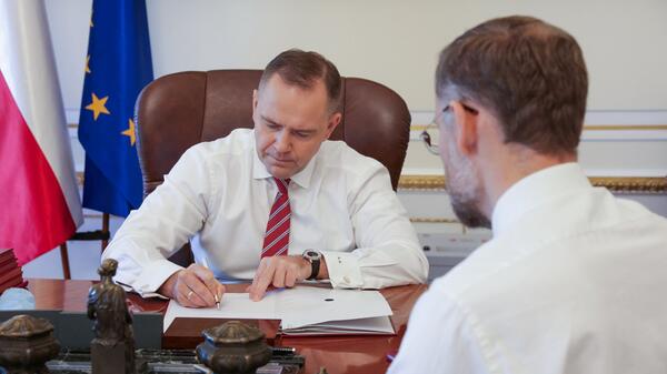 Nawrocki podpisał 20 ustaw