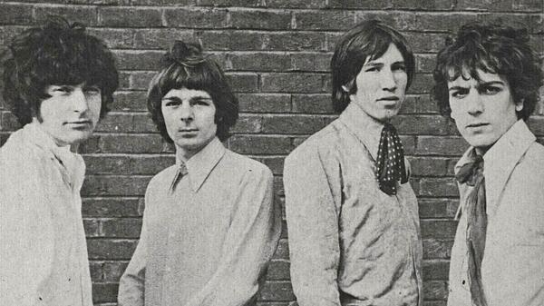 Pink Floyd w 1967 r. - dwa lata po powstaniu grupy. Od lewej: Nick Mason, Rick Wright, Roger Waters, Syd Barrett