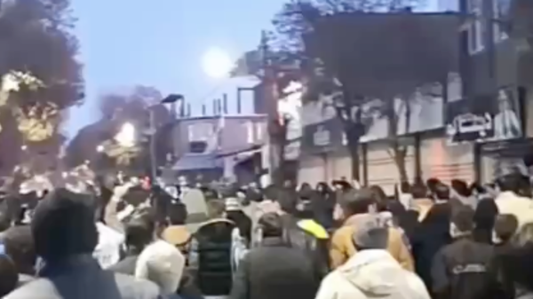 Iran pogrążony w chaosie