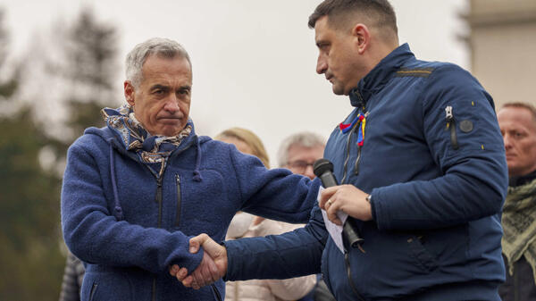 Călin Georgescu i George Simion