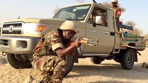 terroryści z grupy Lakurawa