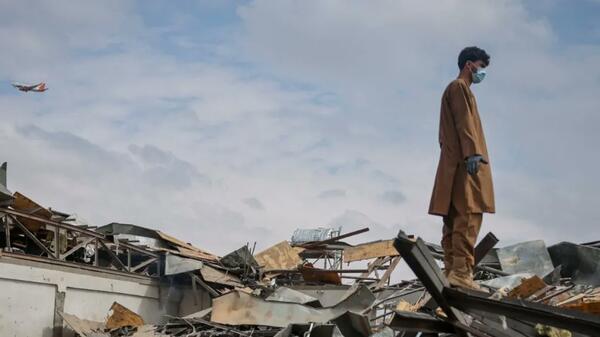 Krwawy atak w Kabulu. Setki ofiar, sprzeczne komunikaty stron