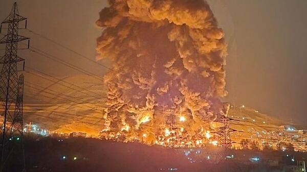 trafione zbiorniki z ropą