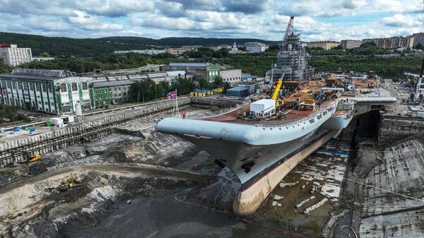 jedyny rosyjski lotniskowiec z wizją zezłomowania