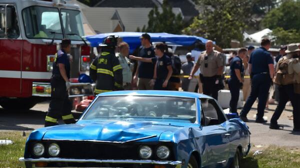 samochód wjechał w tłum