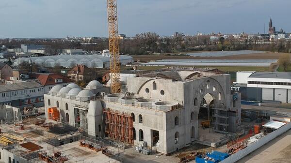 budowa największego meczetu w Europie