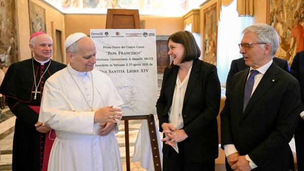 Papież o roli formacji w medycynie