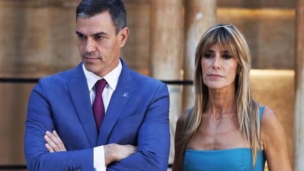 premier Hiszpanii z żoną