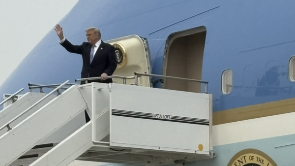 Donald Trump opuszcza Pekin