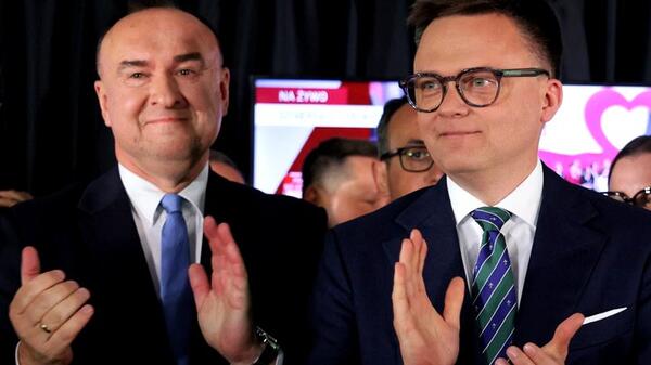 Prokuratura chce zarzutów dla Hołowni i Koboski. W tle afera Collegium Humanum