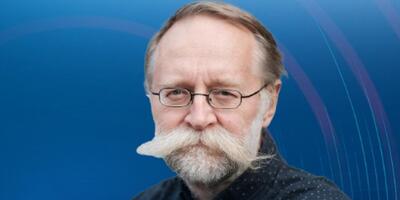 Profesor Jacek Kowalski