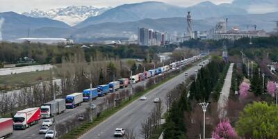 konwój ciężarówek z Tadżykistanu