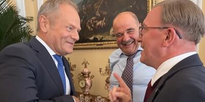 Tusk z gwiazdami serialu Ranczo
