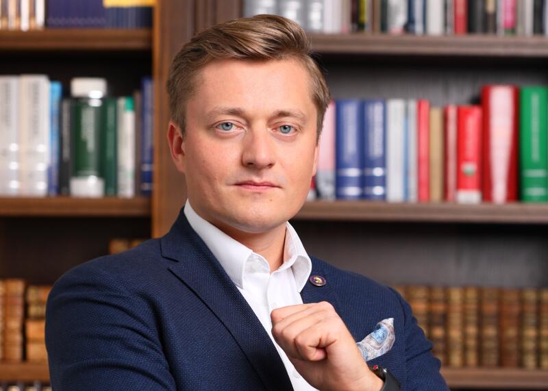 Bartosz Lewandowski mecenas
