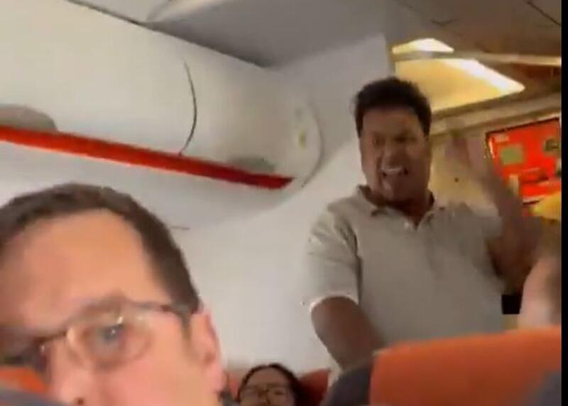 krzyczał Allahu Akbar. Groził bombą