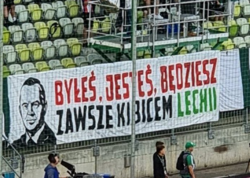 Kibice Lechii za Nawrockim