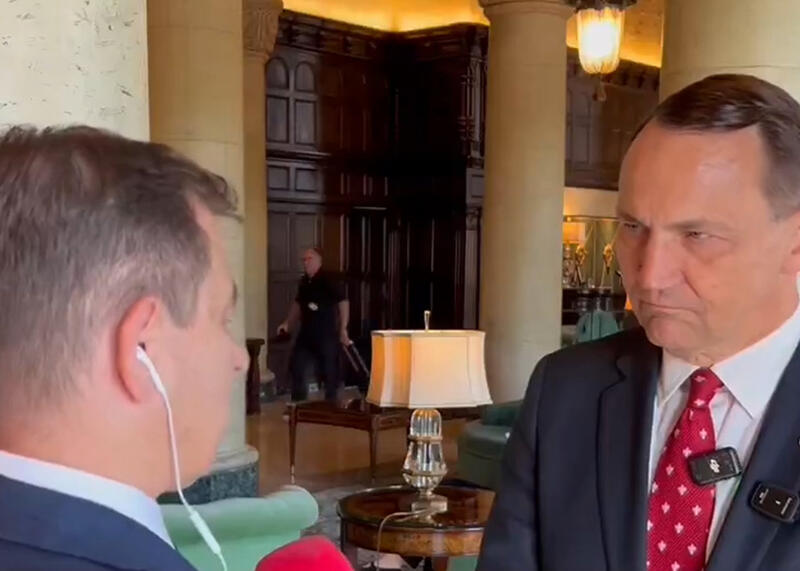 Sikorski o oczekiwaniach wizyty Nawrockiego w USA
