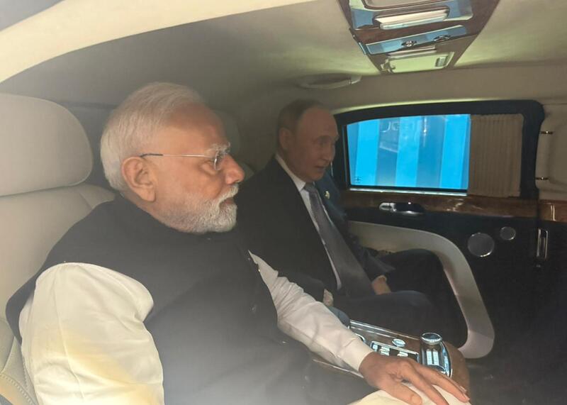 Modi w limuzynie u Putina