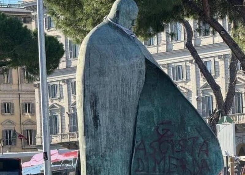 Pomnik Jana Pawła II w Rzymie