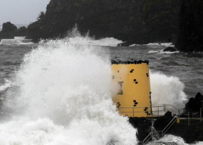 Orkan Emilia szaleje na Maderze