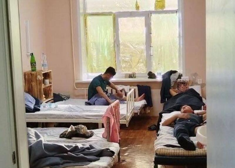 ranni żołnierze frontowi