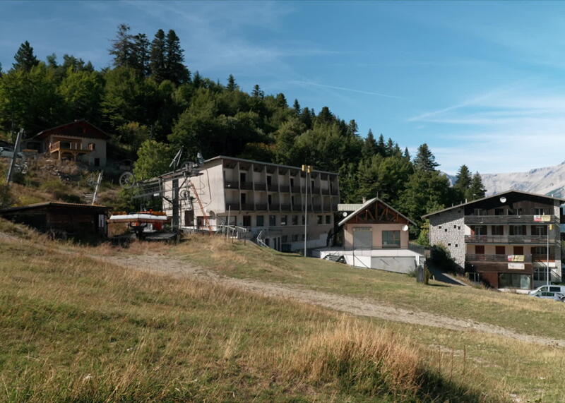 stacje widma we francuskich Alpach