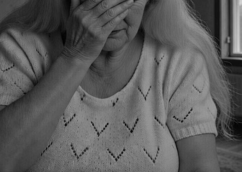 starsza kobieta - zdjęcie poglądowe