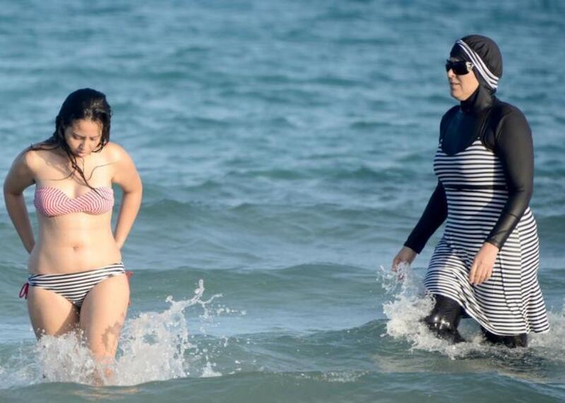 koniec z burkini w miejscach publicznych
