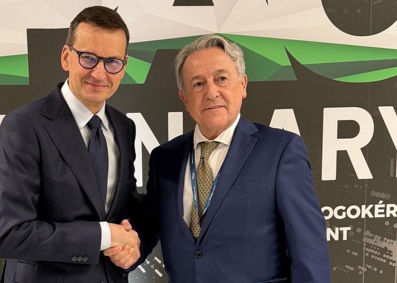 Hermann Tertsch i Mateusz Morawiecki na CPAC Węgry