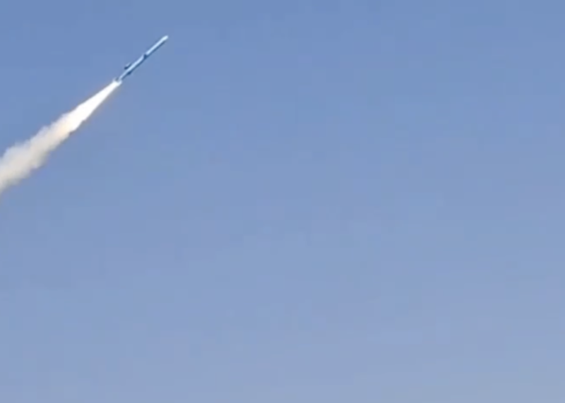 Atak dronów na lotnisko w Kuwejcie. Uderzenie w infrastrukturę cywilną