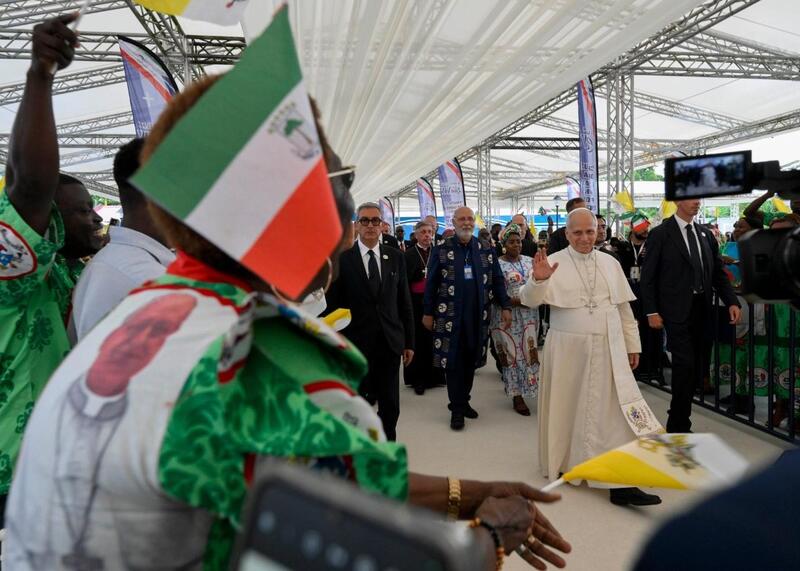 Papież Leon XIV wśród chorych psychicznie w Afryce przynosi przesłanie nadziei