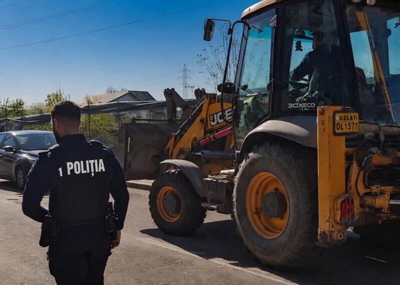 przyjechał buldożerem po rosyjskiego drona