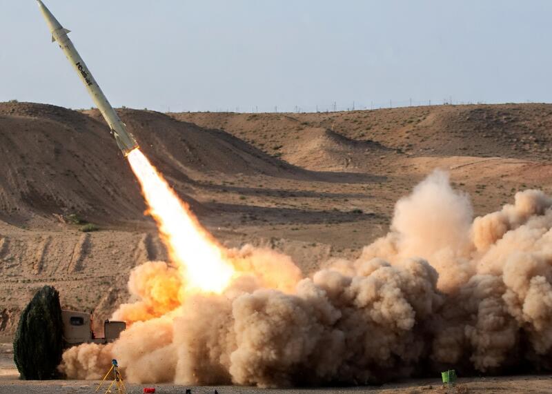 rakieta wystrzelona przez Hezbollah