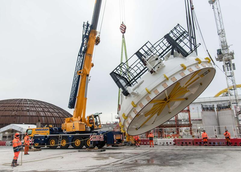 montaż elementów elektrowni atomowej Hinkley Point C