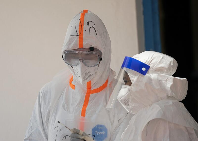 personel medyczny - ebola